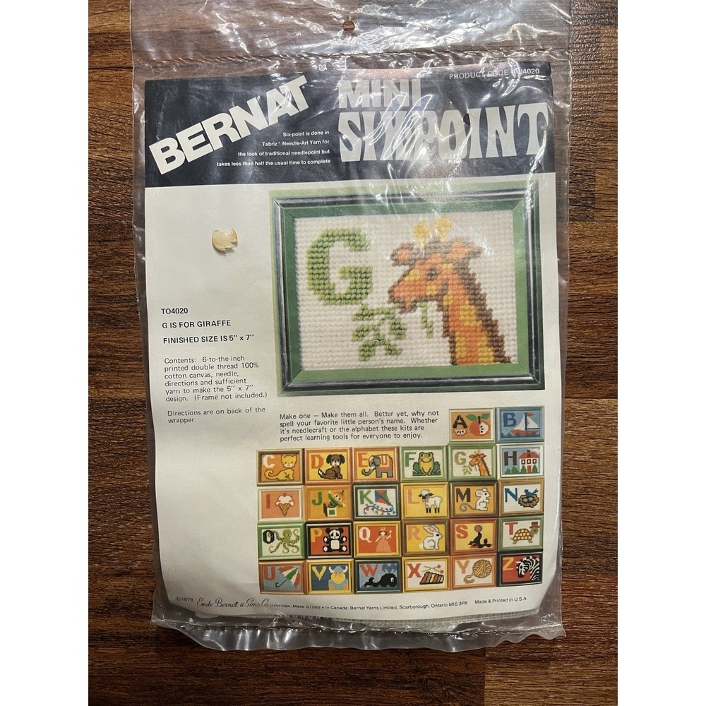 1978 Bernat Mini Six-Point Needlepoint "G" IS FOR GIRAFFE #TO4020